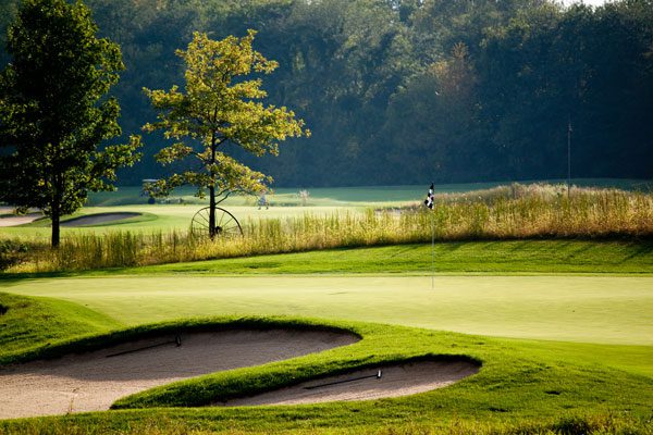 Five Best Golf Courses in Ohio image courtesy Shutterstock